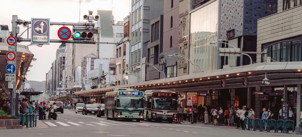 Go around in bus in Kyoto Go around in bus in Kyoto